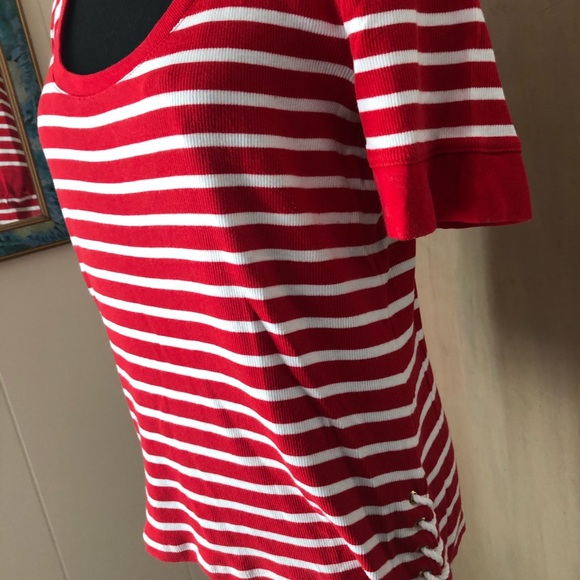 Red stripe women’s top. Light sweater like new - Picture 2 of 6
